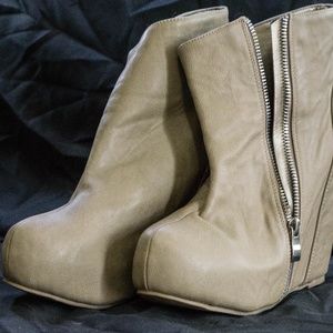 Glaze Wedge Booties